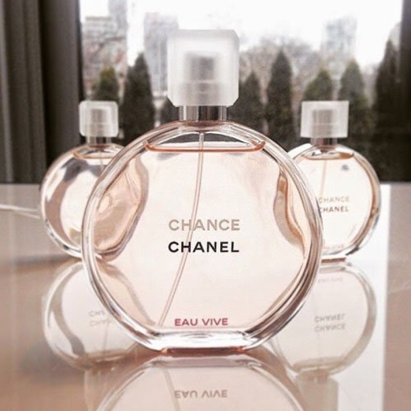 خرید عطر ادکلن شنل چنس او ویو زنانه خرید عطر ادکلن شنل چنس او ویو زنانه