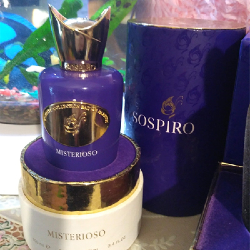 میستریوسو سوسپیرو پرفیومز زنانه و مردانه میستریوسو سوسپیرو پرفیومز زنانه و مردانه