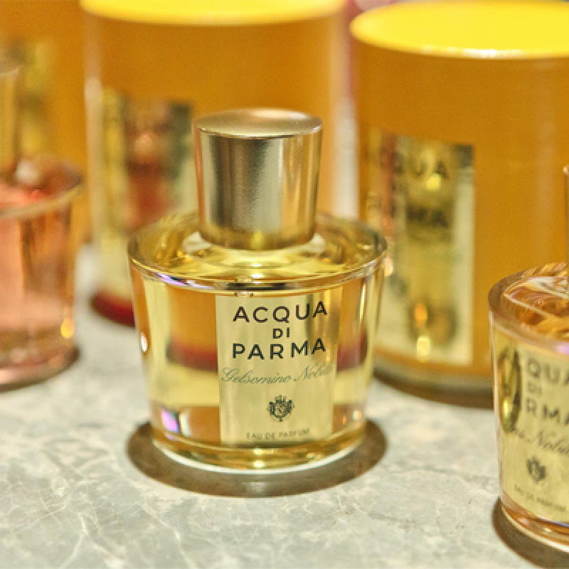 آکوا دی پارما گلسومینو نوبیل زنانه آکوا دی پارما گلسومینو نوبیل زنانه