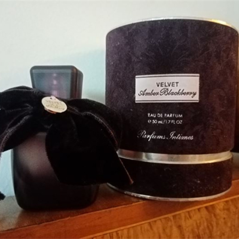 ولوت امبر بلک بری ویکتوریا سکرت زنانه ولوت امبر بلک بری ویکتوریا سکرت زنانه