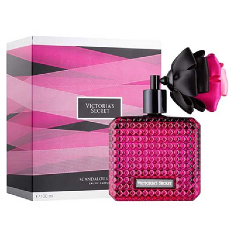 اسکندلوس در ویکتوریا سکرت زنانه اسکندلوس در ویکتوریا سکرت زنانه
