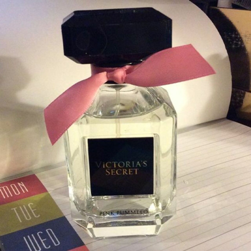 پینک پوملو ویکتوریا سکرت زنانه پینک پوملو ویکتوریا سکرت زنانه