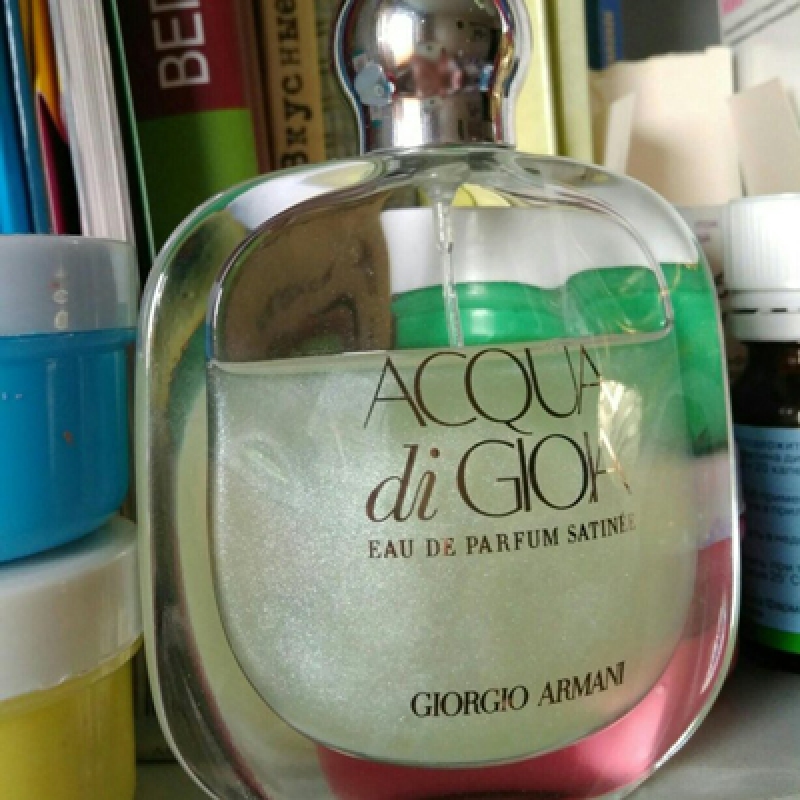 آکوا دی جیویا ادو پرفیوم ساتین جورجیو آرمانی زنانه آکوا دی جیویا ادو پرفیوم ساتین جورجیو آرمانی زنانه