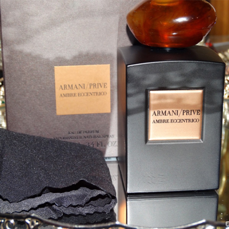 آرمانی پرایو امبر اکسنتریکو جورجیو آرمانی زنانه و مردانه آرمانی پرایو امبر اکسنتریکو جورجیو آرمانی زنانه و مردانه