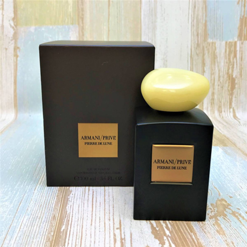 آرمانی پرایو پیر د لون جورجیو آرمانی زنانه و مردانه آرمانی پرایو پیر د لون جورجیو آرمانی زنانه و مردانه