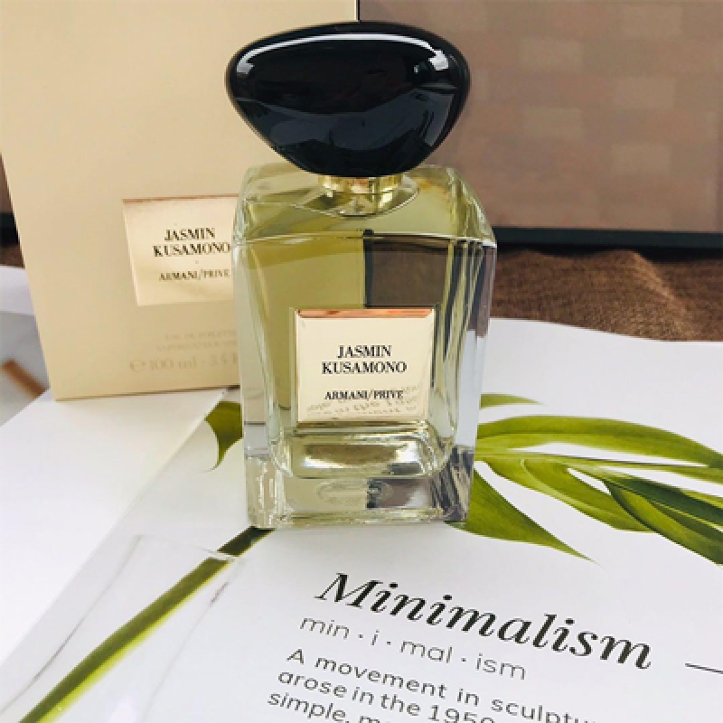 جاسمین کوسامونو جورجیو آرمانی زنانه جاسمین کوسامونو جورجیو آرمانی زنانه
