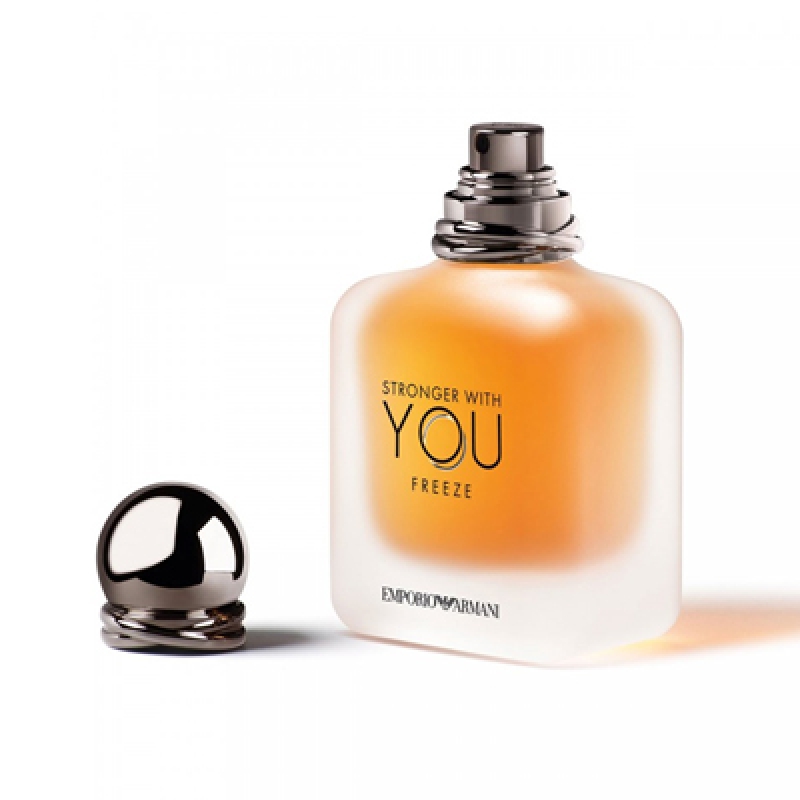 استرانگر ویت یو فریز جورجیو آرمانی مردانه استرانگر ویت یو فریز جورجیو آرمانی مردانه