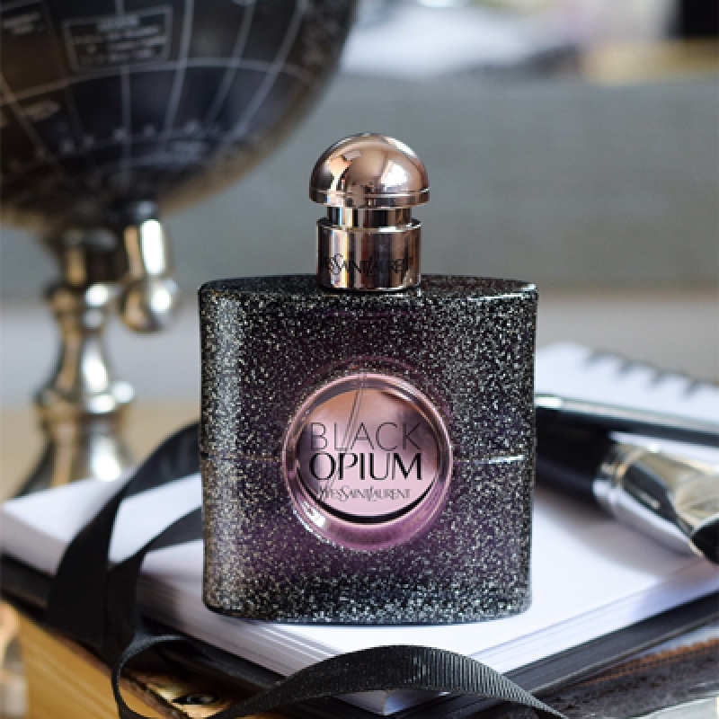 بلک اوپیوم نویت بلانچ ایو سن لورن زنانه بلک اوپیوم نویت بلانچ ایو سن لورن زنانه