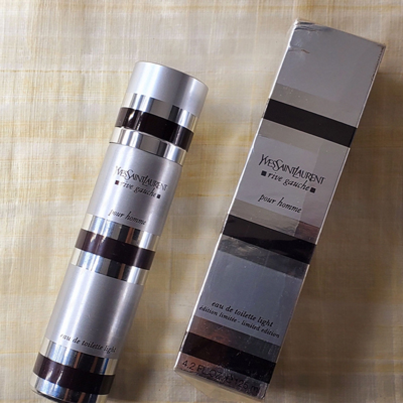 رایو گوش پورهوم لایت ایو سن لورن مردانه رایو گوش پورهوم لایت ایو سن لورن مردانه