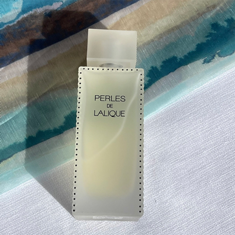 پرلز د لالیک زنانه پرلز د لالیک زنانه