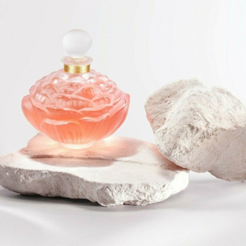 لالیک د لالیک پیووین کریستال ادیشن 2021 زنانه لالیک د لالیک پیووین کریستال ادیشن 2021 زنانه