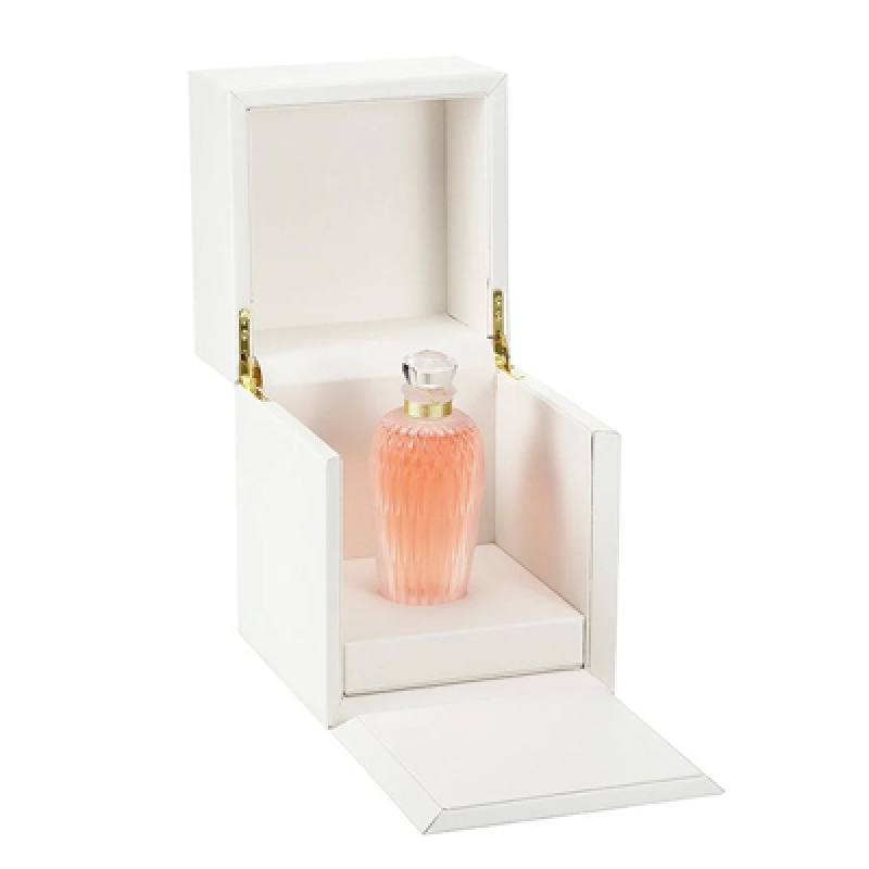 لالیک د لالیک پلوم کریستال فلاکون زنانه لالیک د لالیک پلوم کریستال فلاکون زنانه