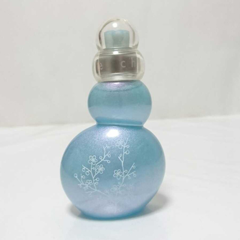 بلو چارم آزارو زنانه بلو چارم آزارو زنانه